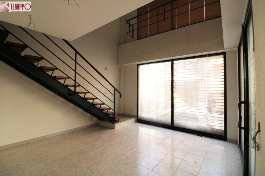 View Photo