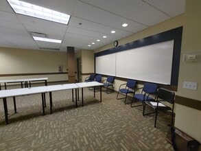 2828 N Clark St, Chicago, IL à louer Photo intérieure– Image 2 sur 10