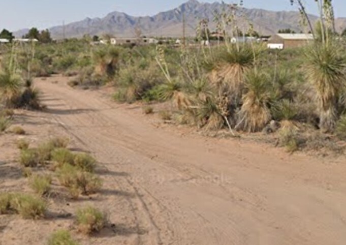 2225 Green River Lp, Chaparral, NM à vendre Photo principale– Image 1 sur 8