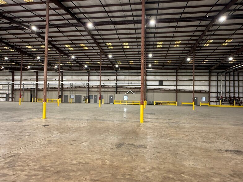 950 S Business Park, Port Arthur, TX à louer - Photo de l’immeuble – Image 3 sur 10