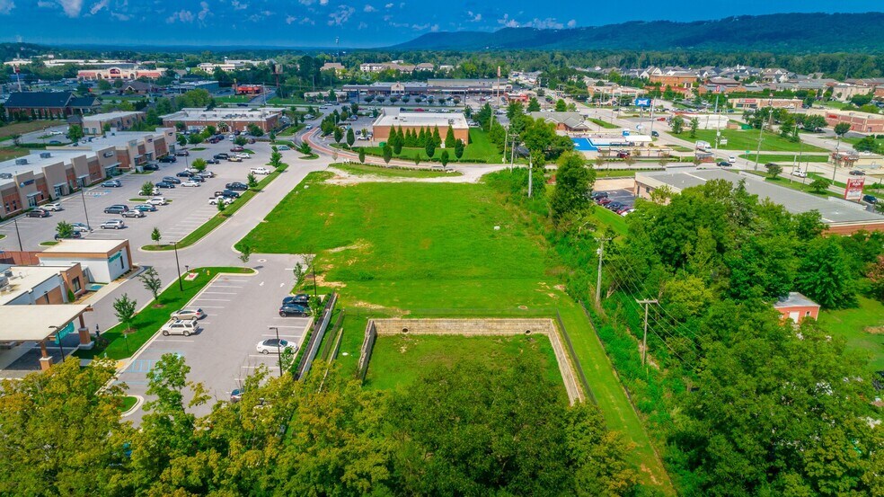 5937 Elementary Way, Ooltewah, TN à vendre - Photo de l’immeuble – Image 3 sur 4