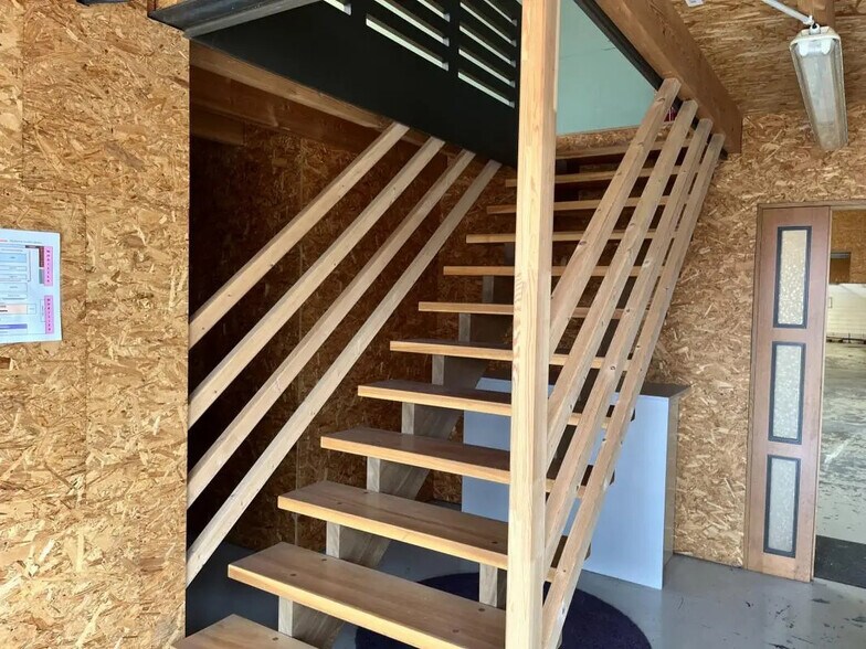 Local d’activités dans Anglet à louer - Photo de l’immeuble – Image 1 sur 9