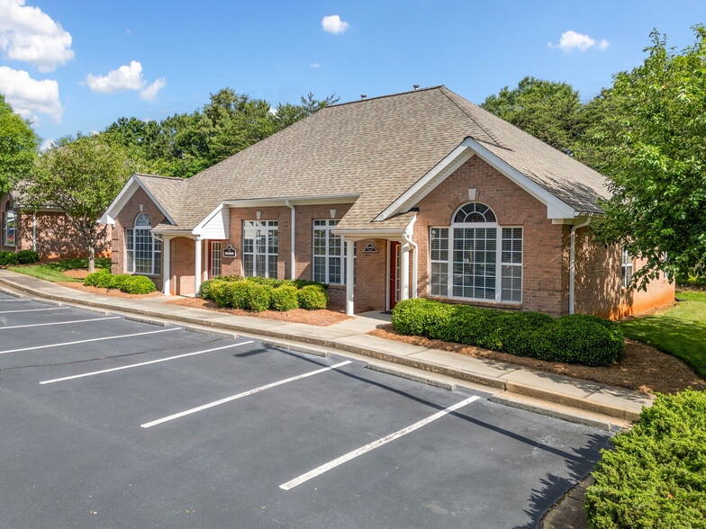 1400 Abbey Ct, Alpharetta, GA à louer - Photo de l’immeuble – Image 3 sur 38