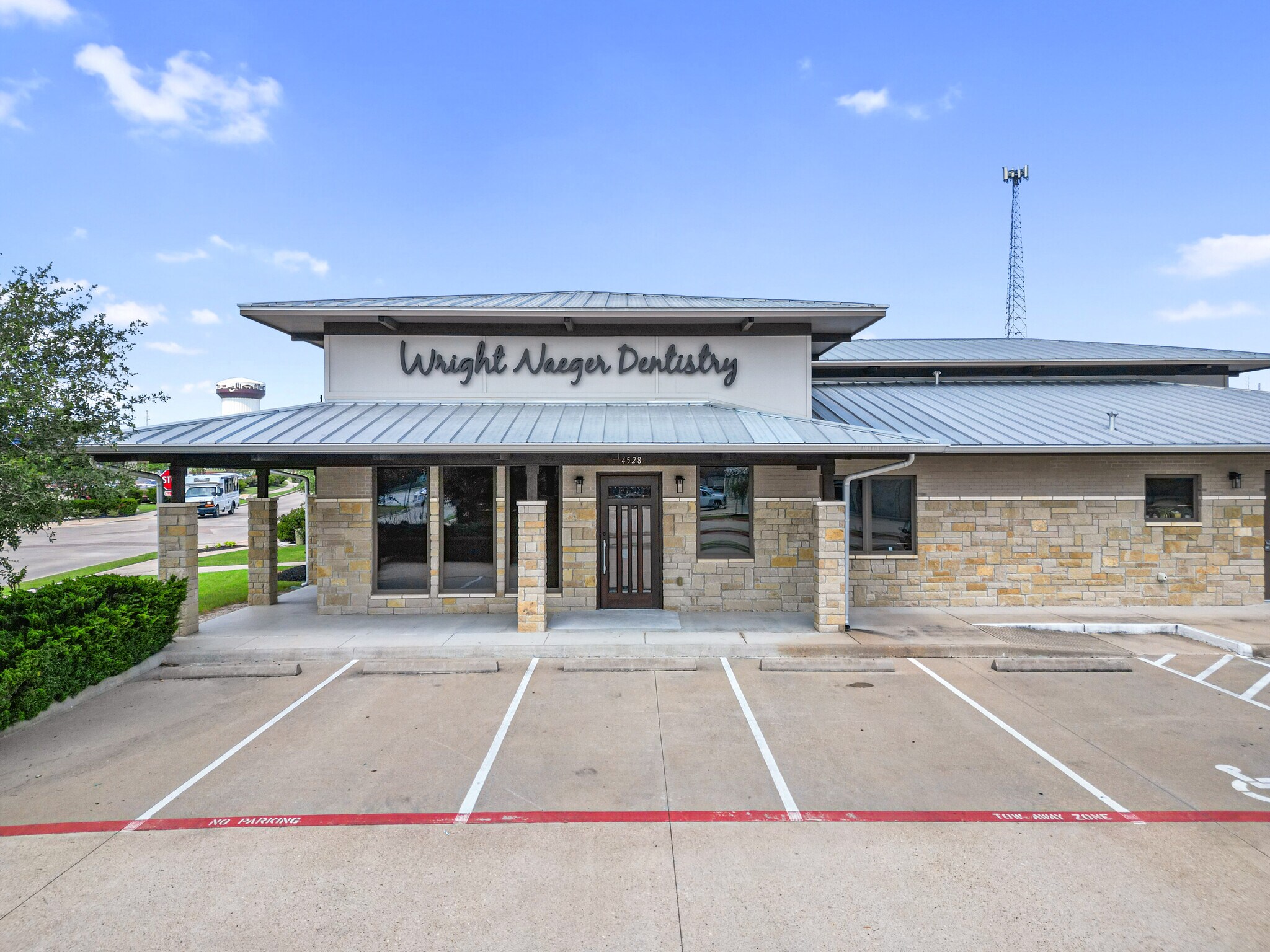 4528 Mills Park Cir, College Station, TX à vendre Photo de l’immeuble– Image 1 sur 22