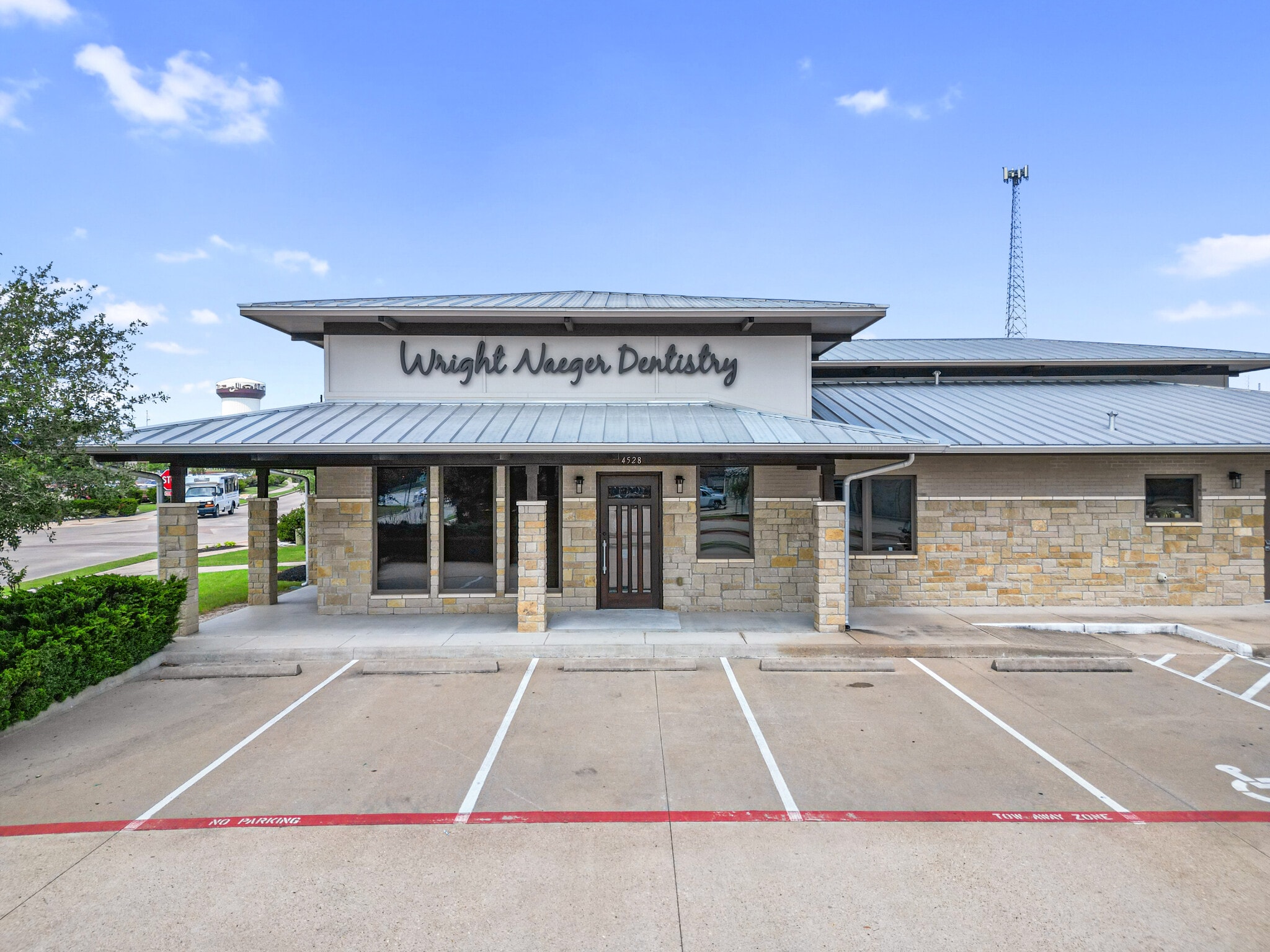 4528 Mills Park Cir, College Station, TX à vendre Photo principale– Image 1 sur 22