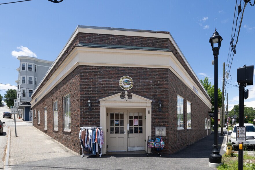 63 Broad St, Auburn, ME à vendre - Photo de l’immeuble – Image 2 sur 3
