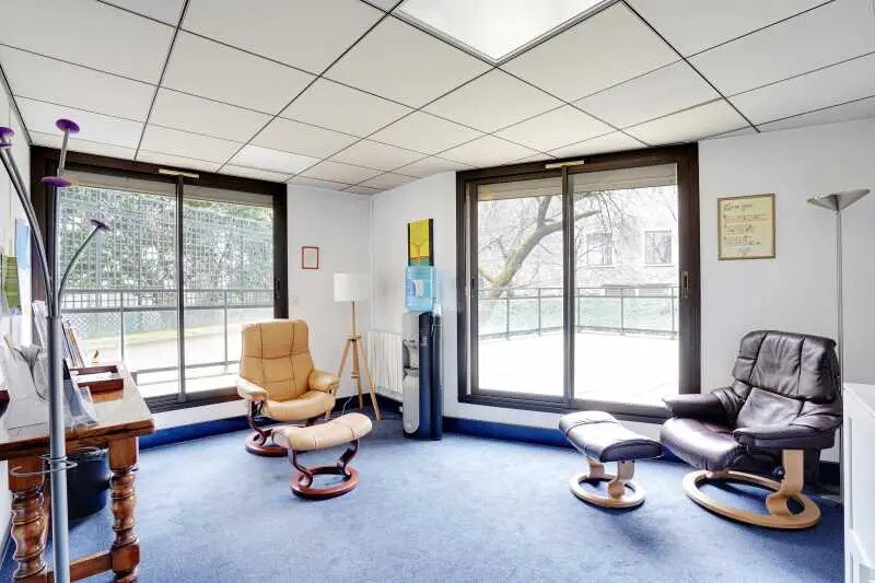 Bureau dans Paris à louer - Photo de l’immeuble – Image 2 sur 6
