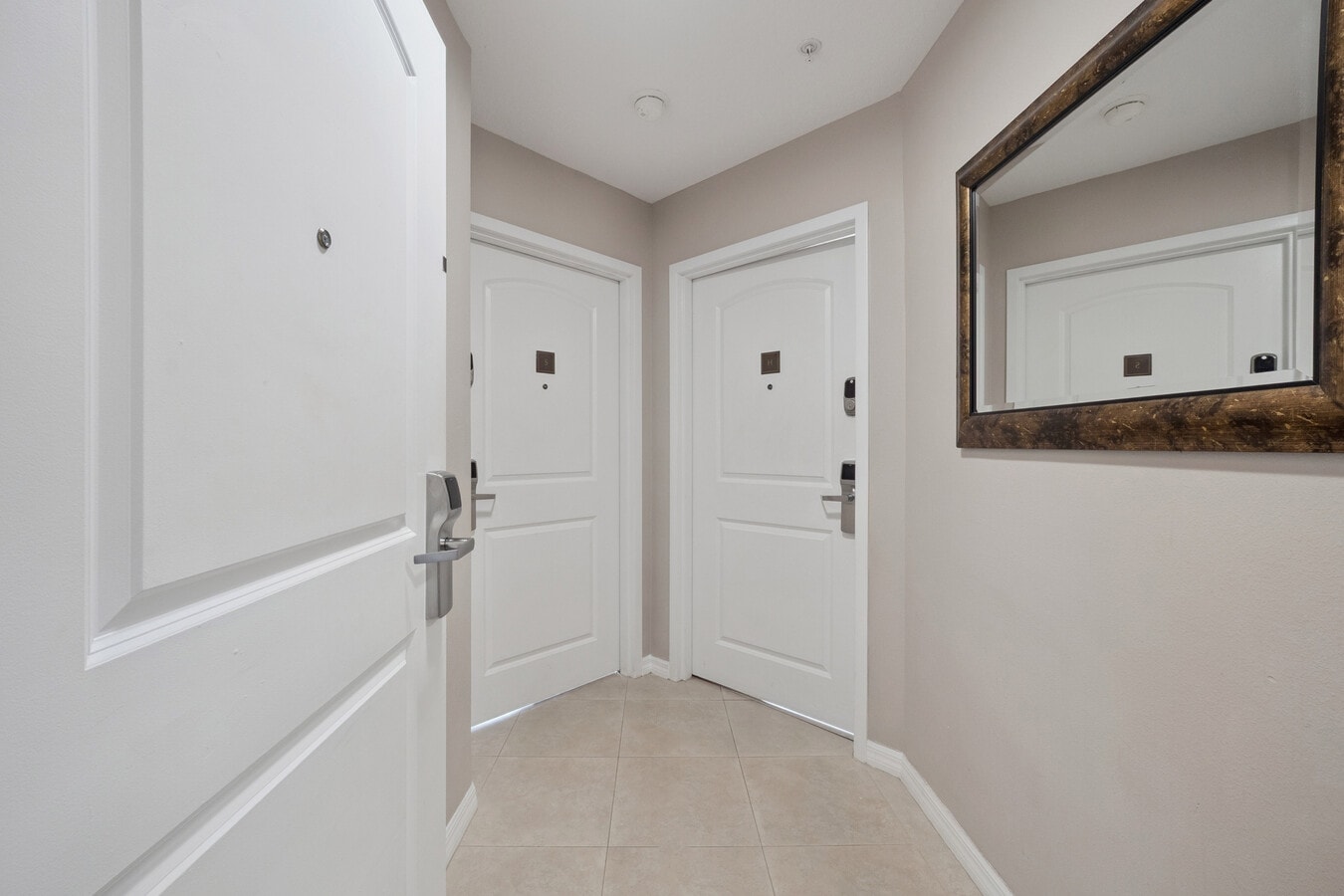7383 Universal Blvd, Orlando, FL 32819 - Lot 1205 - - Photo intérieure - Image 2 of 33