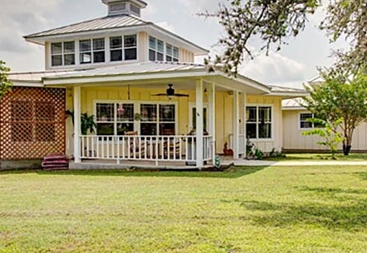106 Austin Dr S, Boerne, TX à louer - Photo de l’immeuble – Image 1 sur 25