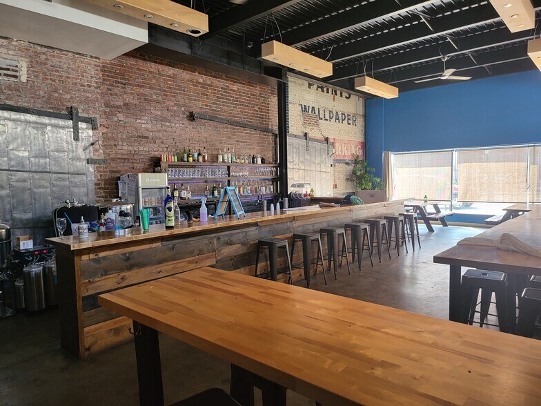 1735 Oak St, Kansas City, MO à louer - Photo de l’immeuble – Image 3 sur 6