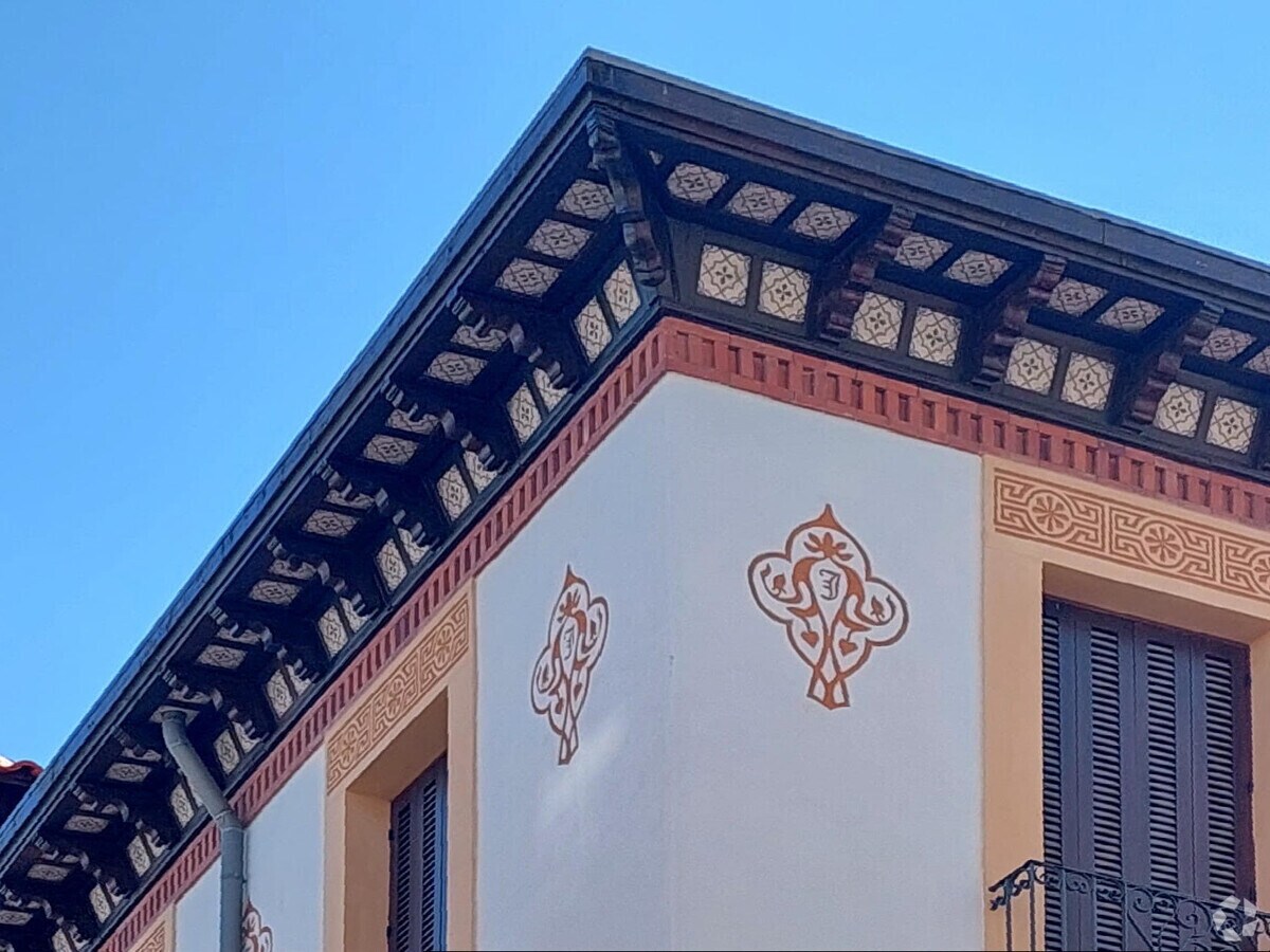View Photo