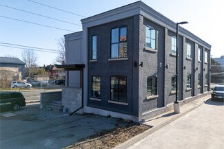 Plus de détails pour 96 Wilson St, Hamilton, ON - Local commercial à louer