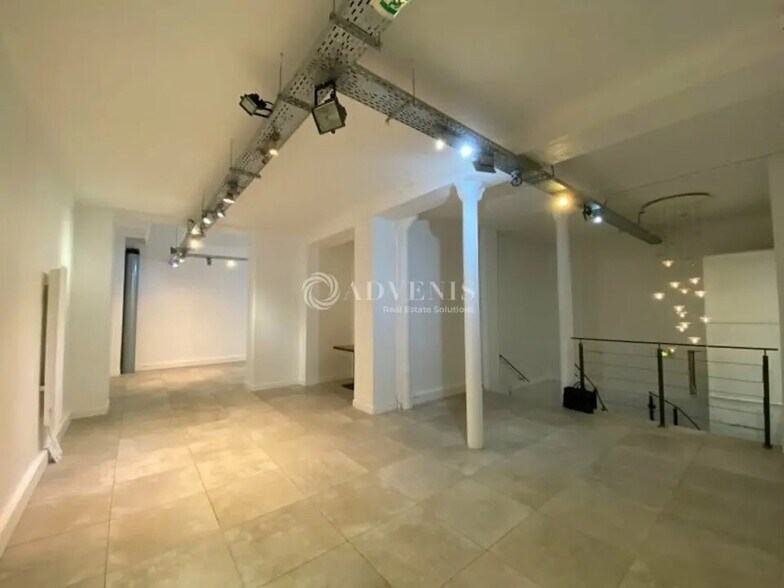 Bureau dans Paris à louer - Photo de l’immeuble – Image 2 sur 22