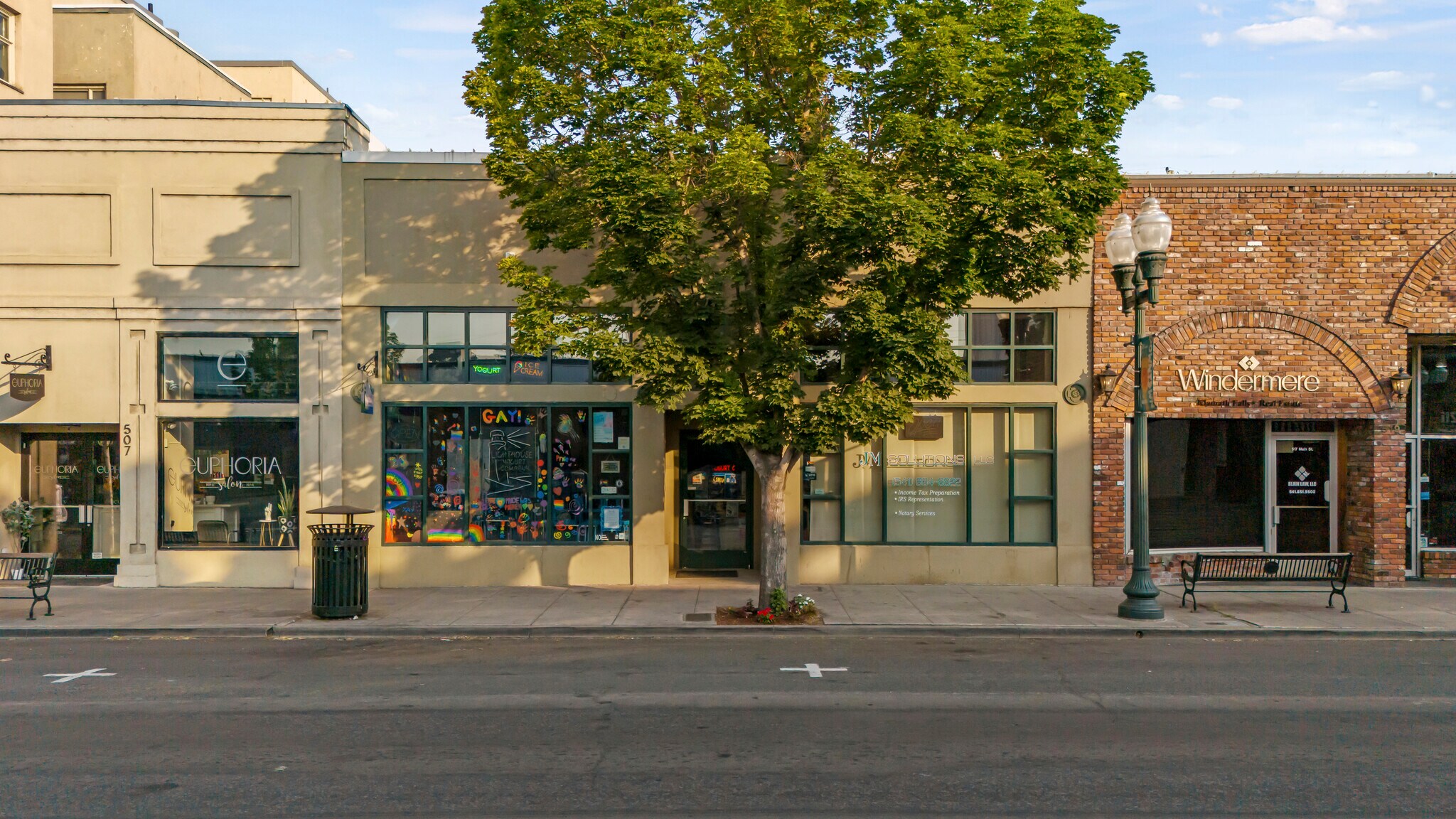 513 Main St, Klamath Falls, OR à vendre Photo principale– Image 1 sur 10