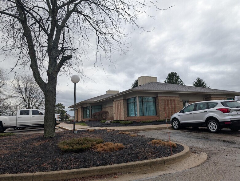 950 Salem St, Brookville, OH à louer - Photo de l’immeuble – Image 2 sur 31