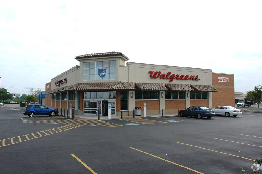 101 E Reynolds Rd, Lexington, KY à louer - Photo principale – Image 1 sur 2