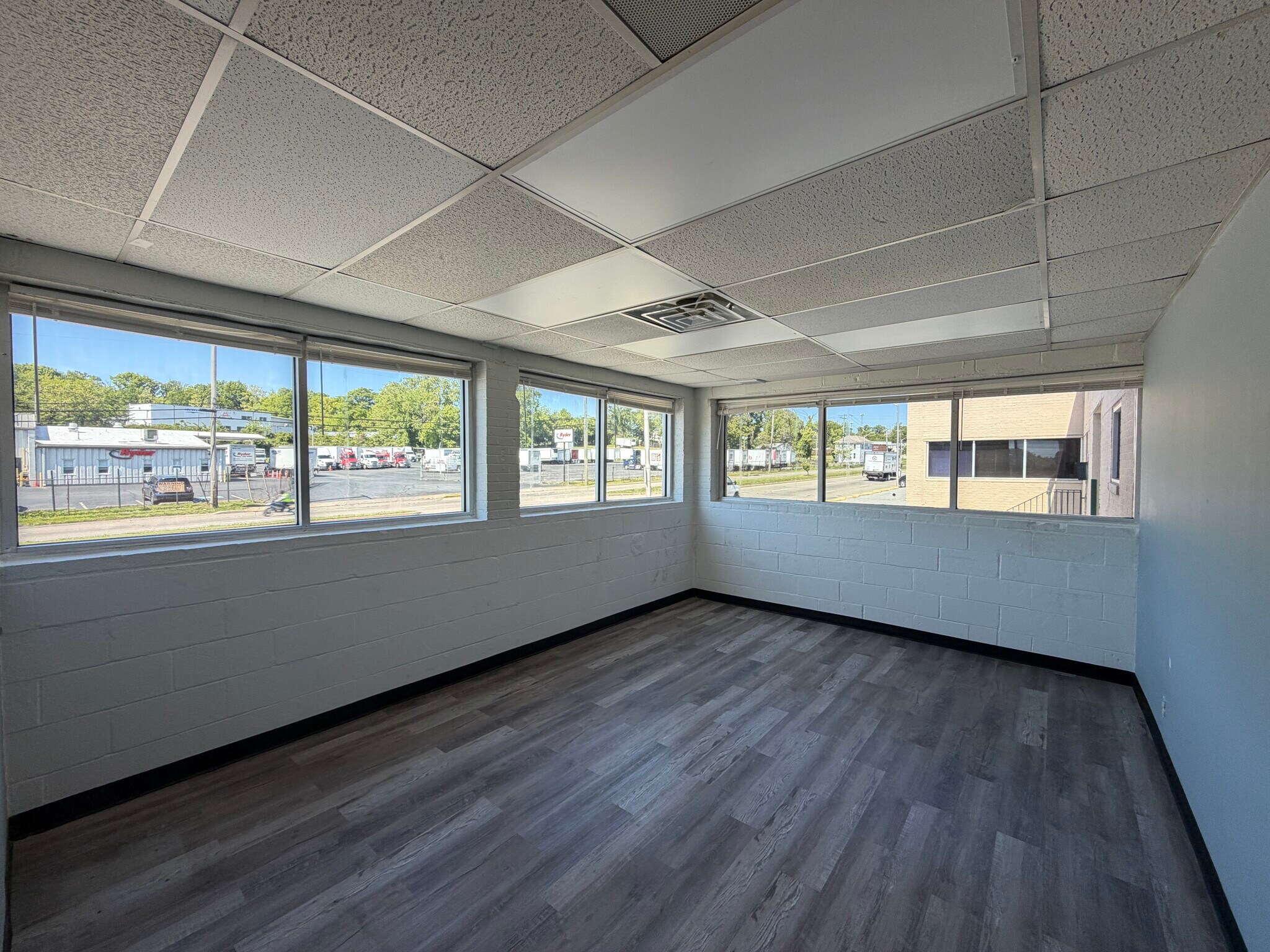 918-948 W Patapsco Ave, Baltimore, MD à louer Photo de l’immeuble– Image 1 sur 2