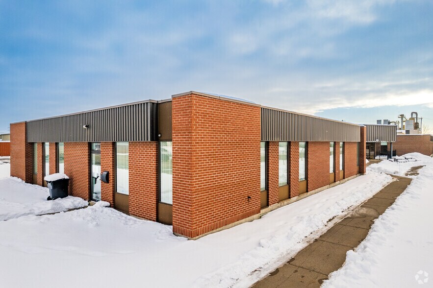 1265-1325 Rue Industrielle, La Prairie, QC à louer - Photo de l’immeuble – Image 2 sur 43