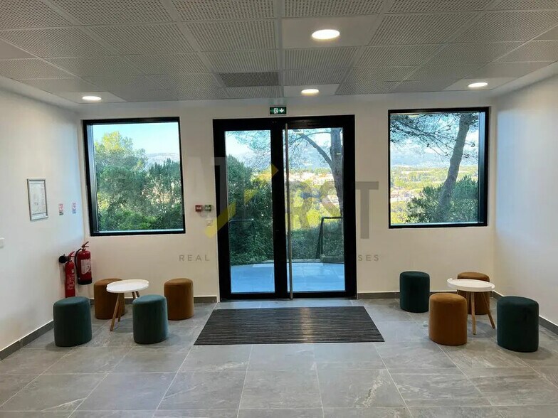 Bureau dans SOPHIA ANTIPOLIS à louer - Photo de l’immeuble – Image 2 sur 10