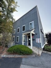 2 Willowbrook Rd, Cromwell, CT à louer Photo de l’immeuble– Image 1 sur 8