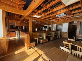 Plus de détails pour 844-846 Farmington Ave, West Hartford, CT - Local commercial à louer