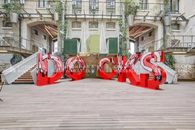 Plus de détails pour 10 Place De La Joliette, Marseille - Bureau à louer