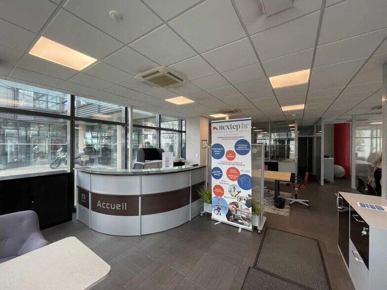 Bureau dans Rouen à louer - Photo de l’immeuble – Image 3 sur 10