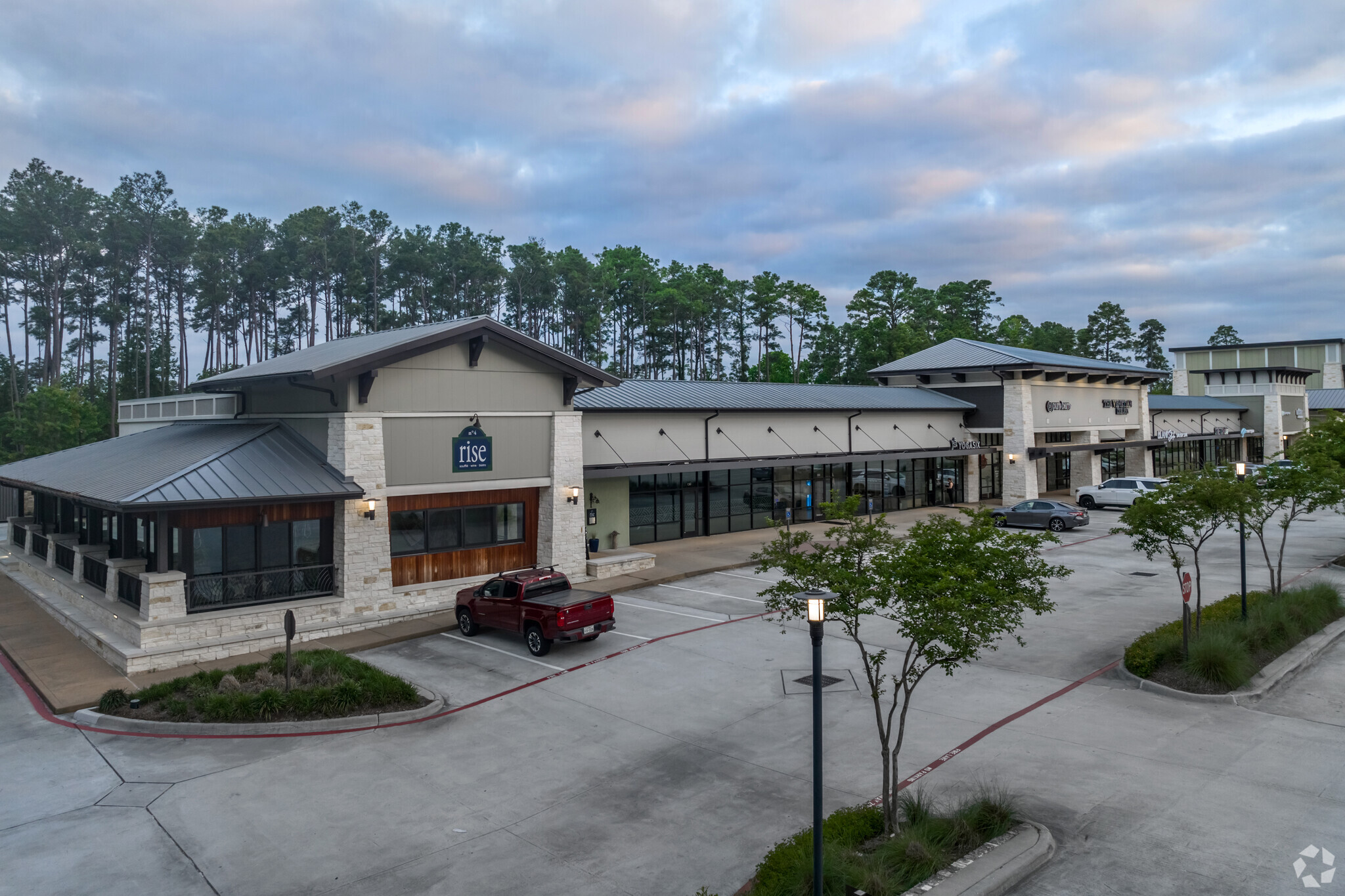 26435 Kuykendahl Rd, Tomball, TX à louer Photo de l’immeuble– Image 1 sur 5