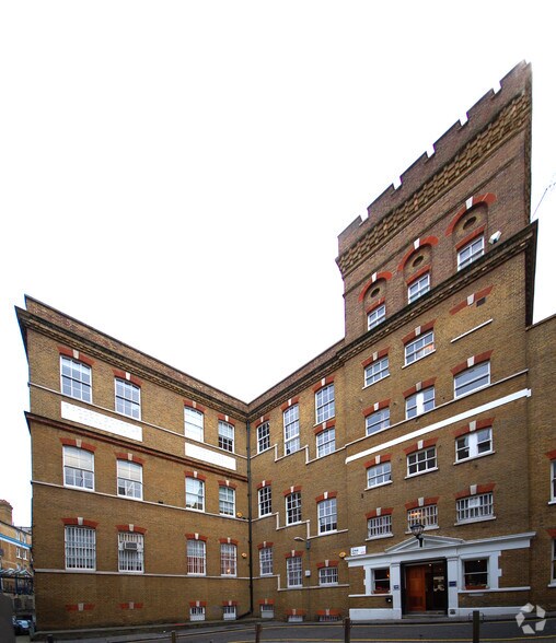 18 Vine Hl, Londres à louer - Photo de l’immeuble – Image 3 sur 10