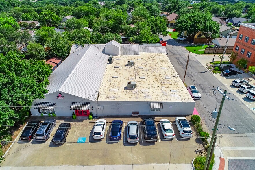 8760 7th St, Frisco, TX à vendre - Photo de l’immeuble – Image 3 sur 7