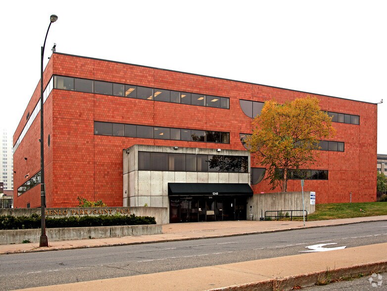 1246 University Ave W, Saint Paul, MN à vendre - Photo de l’immeuble – Image 1 sur 8