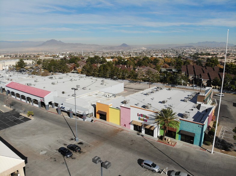 536B S Boulder Hwy, Henderson, NV à louer - Photo de l’immeuble – Image 3 sur 10