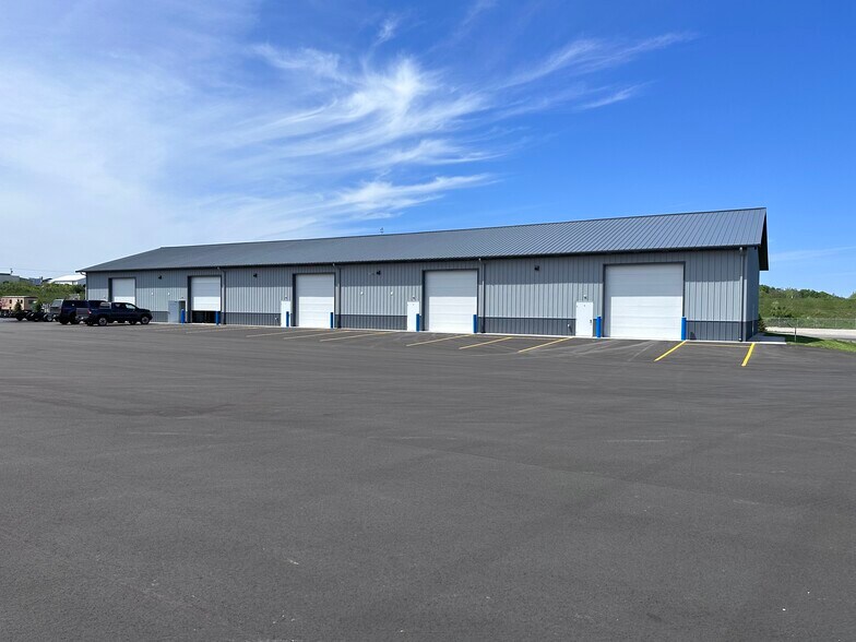 3707 Elmers Industrial, Traverse City, MI à louer - Photo de l’immeuble – Image 2 sur 11