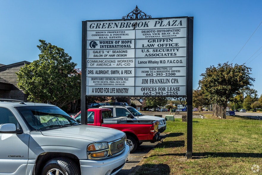 187 Stateline Rd E, Southaven, MS à louer - Photo de l’immeuble – Image 2 sur 3