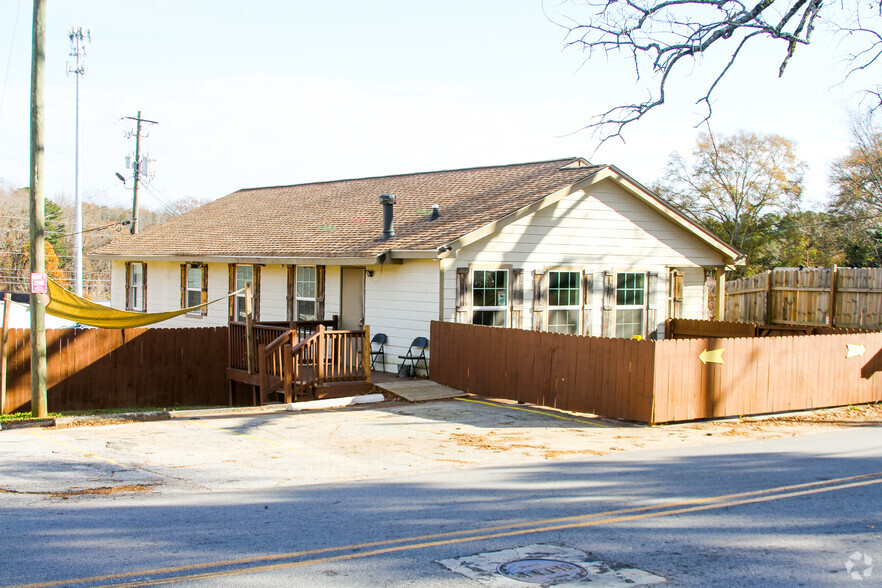 6135 Petty St SW, Covington, GA à vendre - Photo de l’immeuble – Image 1 sur 30