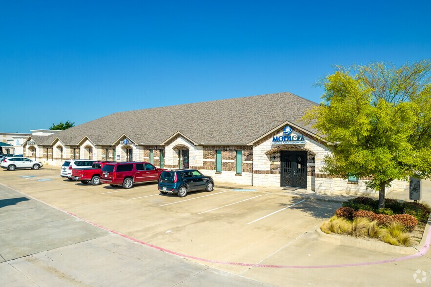 4815 State Highway 121, The Colony, TX à louer - Photo de l’immeuble – Image 2 sur 25
