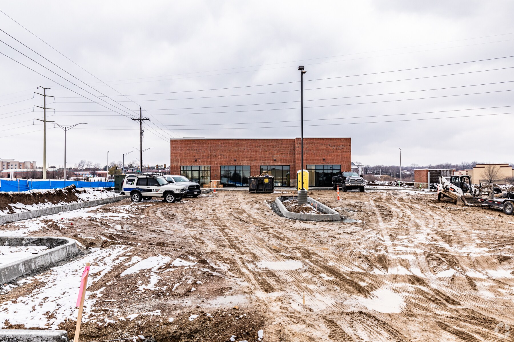 12260 Blue Valley Pky, Overland Park, KS à louer Photo principale– Image 1 sur 3