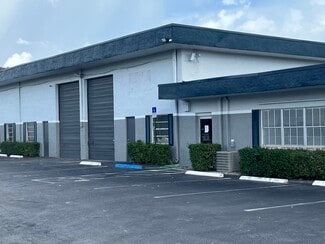 Plus de détails pour 2003-2033 W McNab Rd, Pompano Beach, FL - Local d'activités, Industriel/Logistique à louer