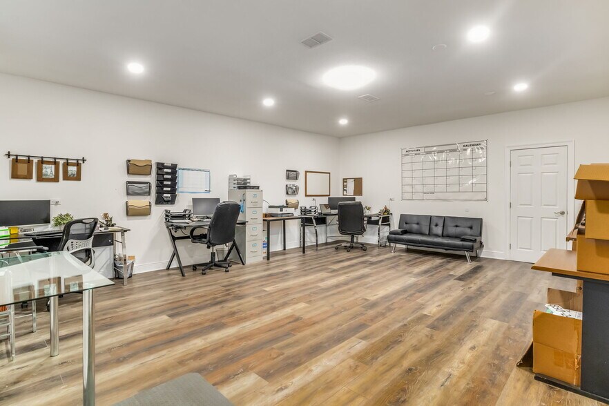 2485 E Johnson Ave, Pensacola, FL à vendre - Photo de l’immeuble – Image 3 sur 12