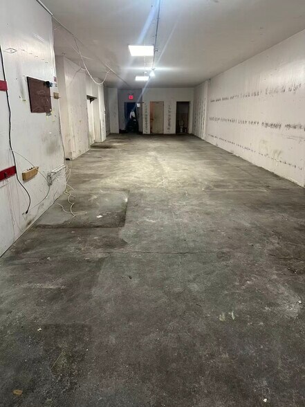 1478 Broadway, Brooklyn, NY à louer - Photo de l’immeuble – Image 3 sur 10