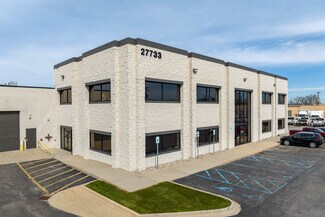 Plus de détails pour 27733 Groesbeck Hwy, Roseville, MI - Industriel/Logistique à vendre