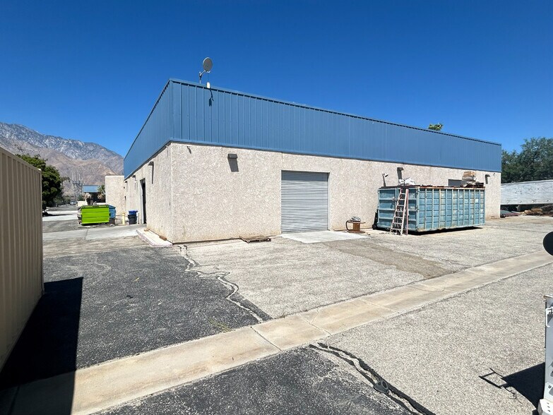 1278 Montalvo Way, Palm Springs, CA à vendre - Photo de l’immeuble – Image 3 sur 7
