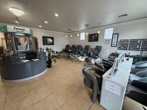 219 South St, Hollister, CA à louer Photo intérieure– Image 1 sur 4