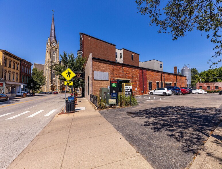 2800 Woodburn Ave, Cincinnati, OH à vendre - Photo de l’immeuble – Image 3 sur 36