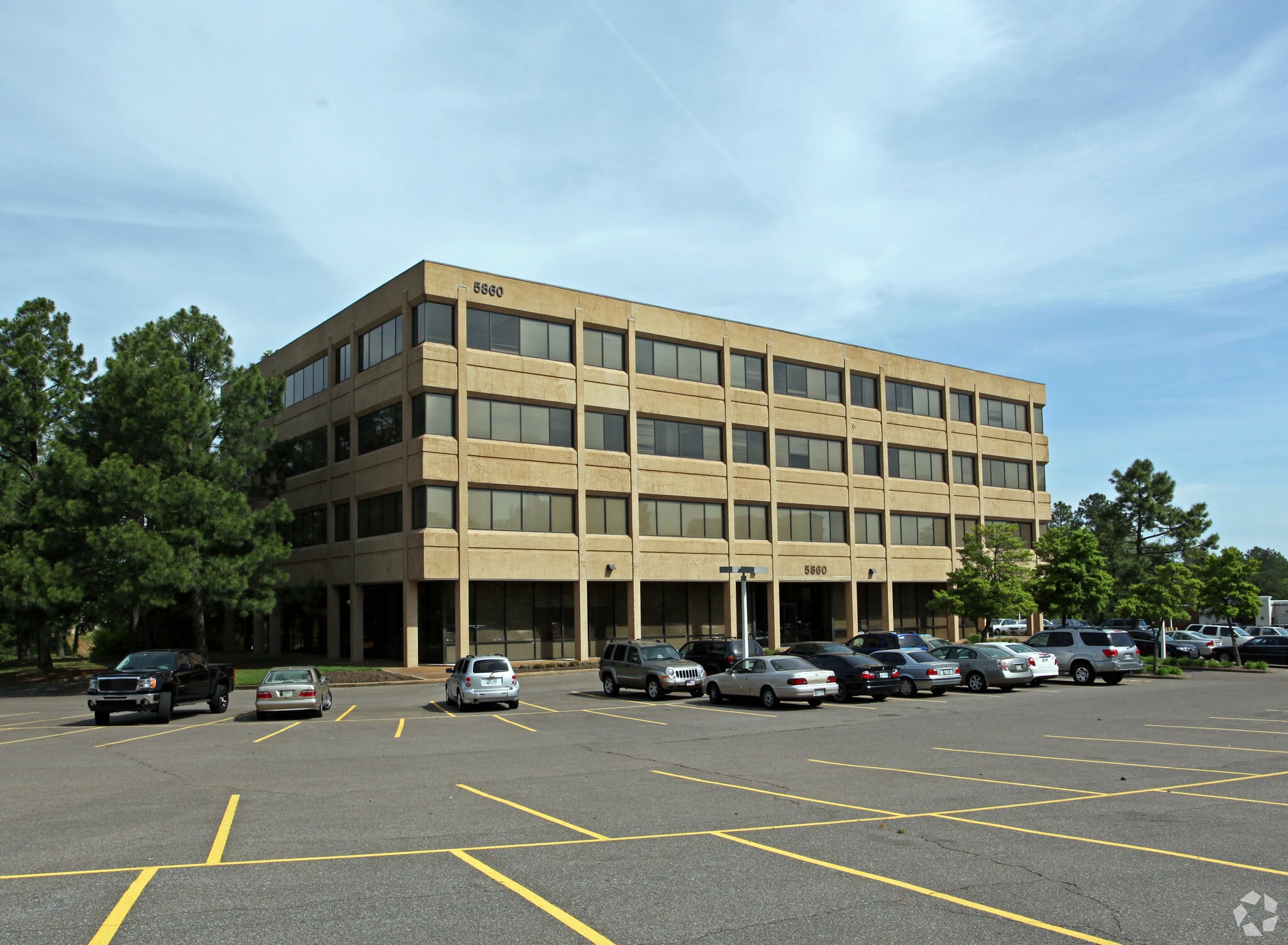 5860 Ridgeway Center Pky, Memphis, TN à louer Photo principale– Image 1 sur 8