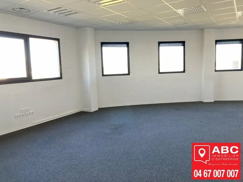 Bureau dans Pérols à louer - Photo de l’immeuble – Image 3 sur 5