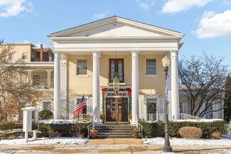 Plus de détails pour 4920 Main St, Downers Grove, IL - Local commercial à louer