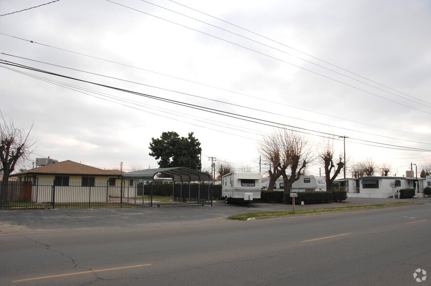 3147 W Olive Ave, Fresno, CA à vendre - Photo de l’immeuble – Image 2 sur 5