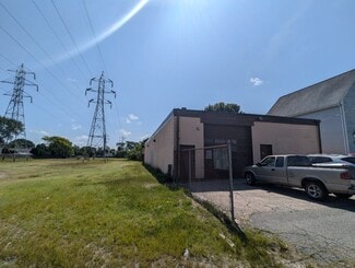 Plus de détails pour 21 Pommenville St, Pawtucket, RI - Industriel/Logistique à vendre