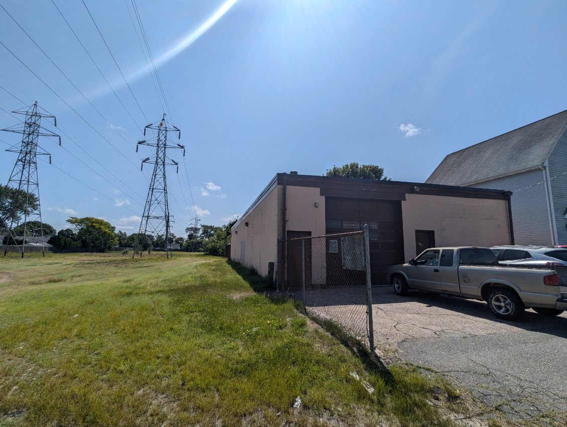 21 Pommenville St, Pawtucket, RI à vendre Photo principale– Image 1 sur 20